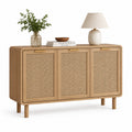 Buffet en bois clair avec portes en rotin