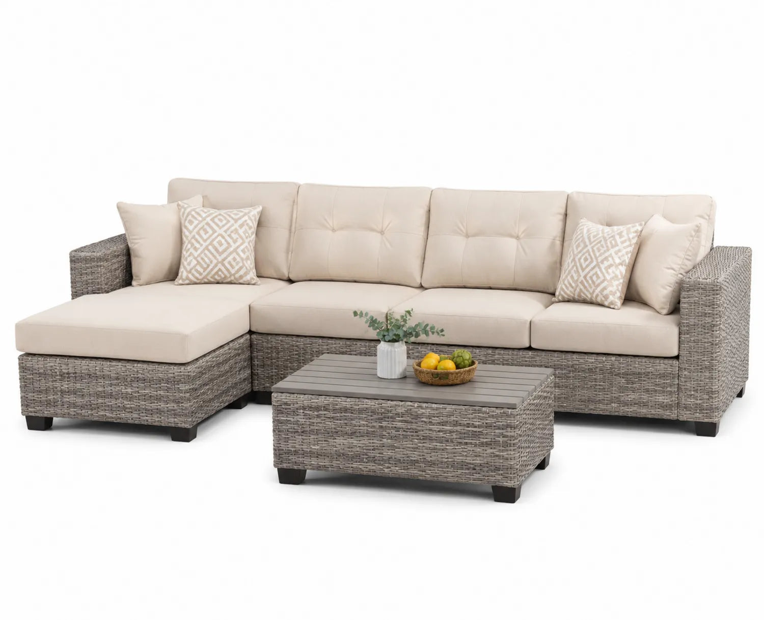 Salon de jardin en résine tressée beige avec table basse